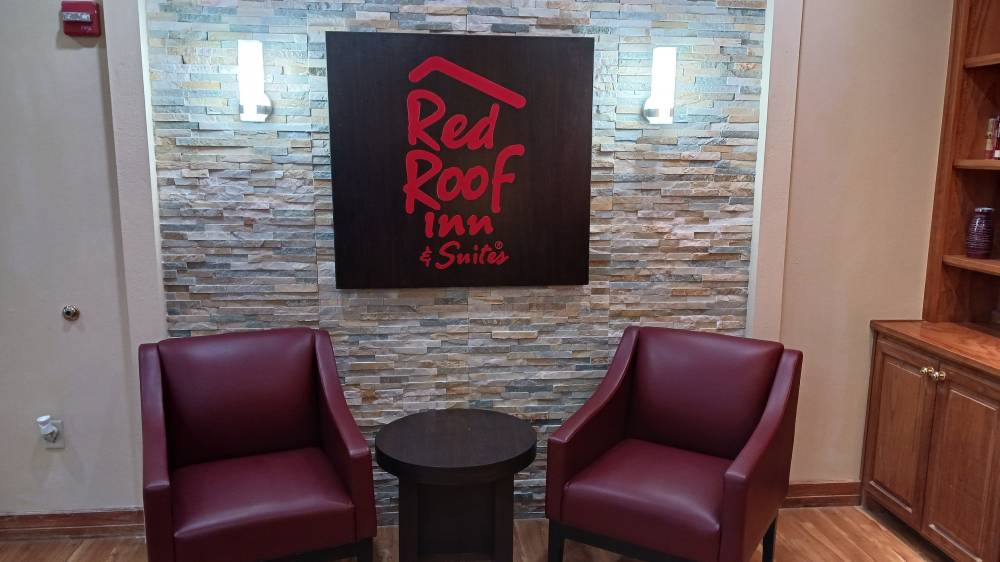 Red Roof Suites Midland 3