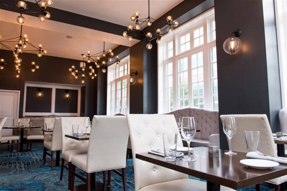 Redmont Hotel Birmingham  Curio Collection By Hilton 4
