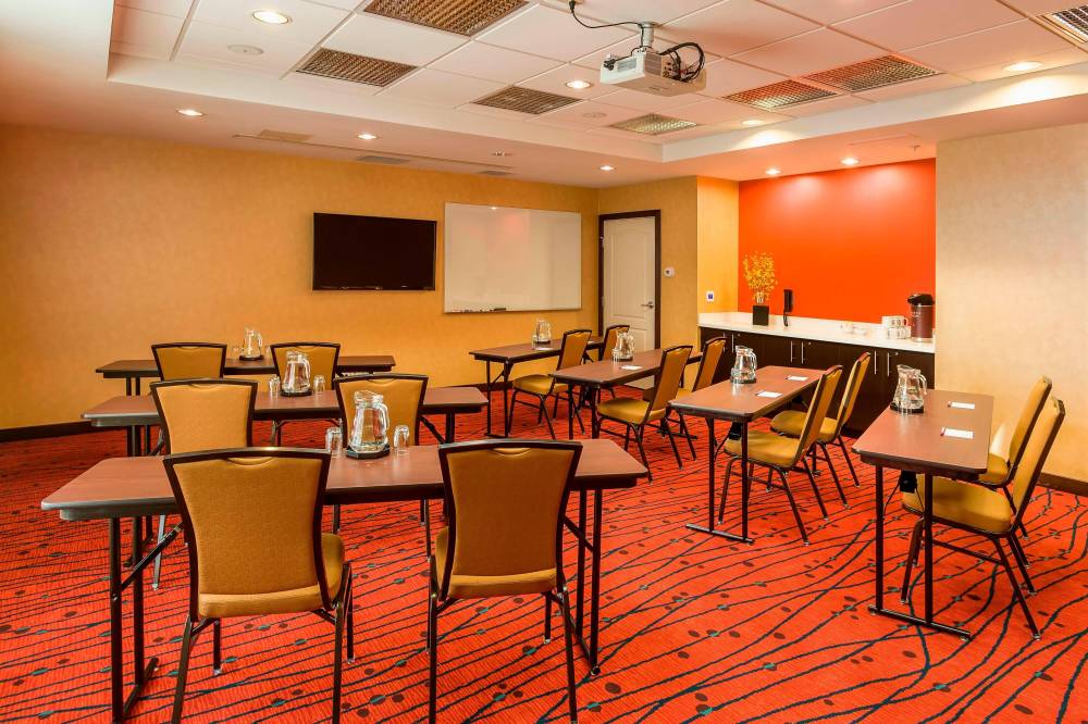 Residence Inn By Marriott Fargo 6