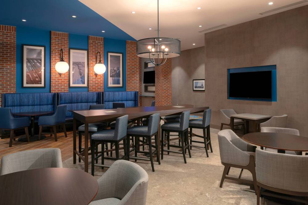 Residence Inn By Marriott Manchester Downtown 5