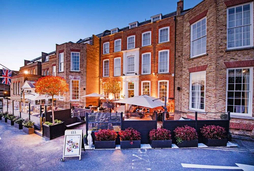 Richmond Hill Hotel exterior