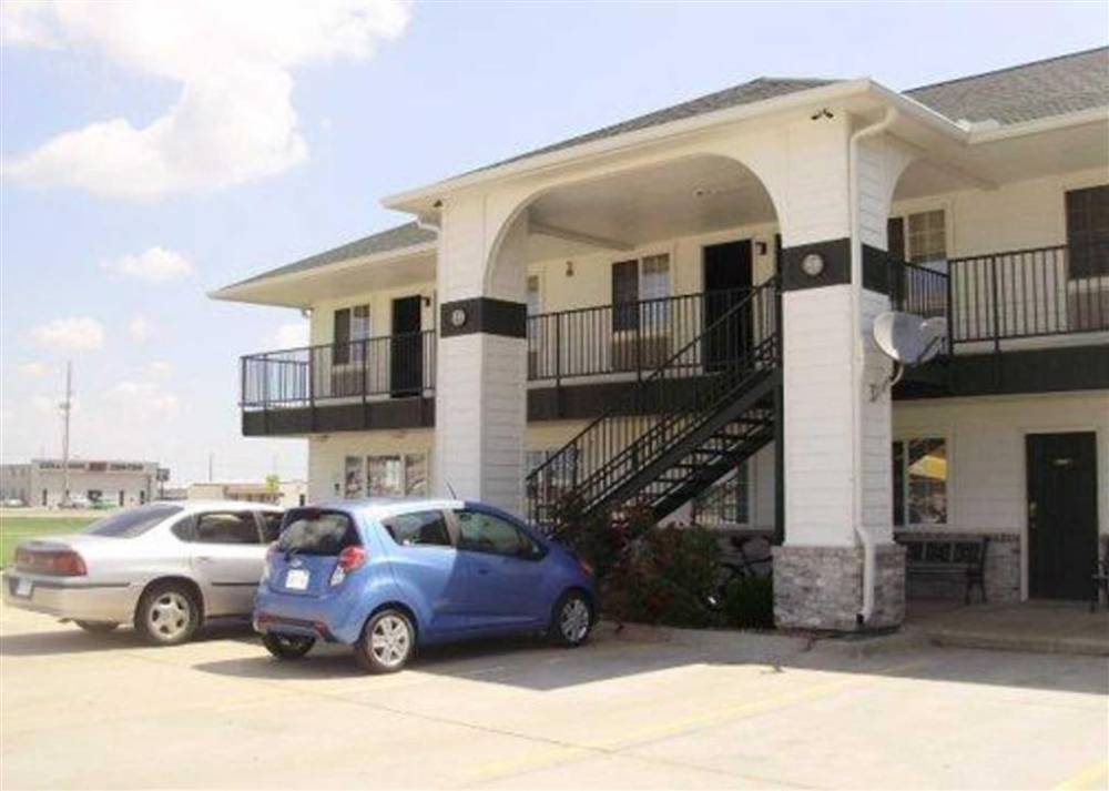Rodeway Inn 2