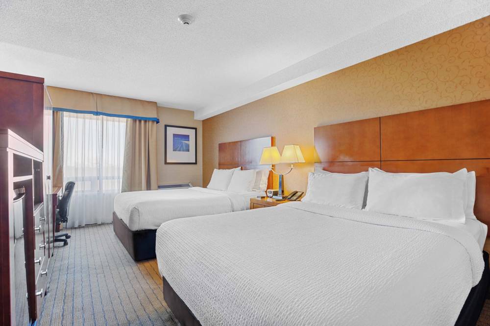 Sandman Hotel And Suites London Downtown 9