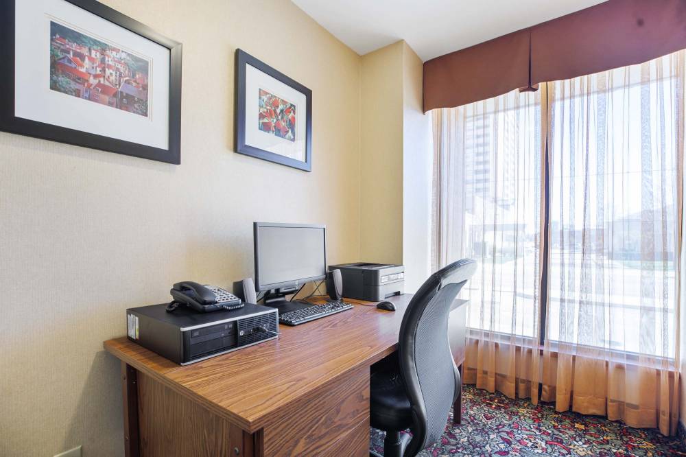 Sandman Hotel And Suites London Downtown 5