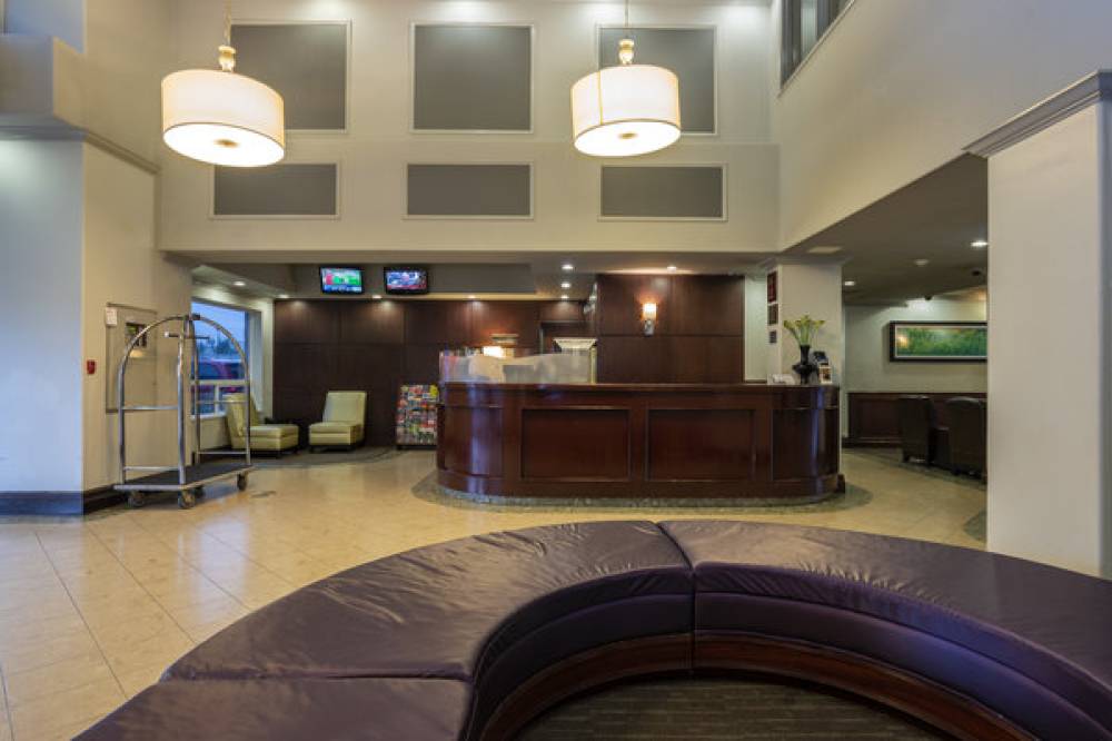 Sandman Hotel Vancouver Airport