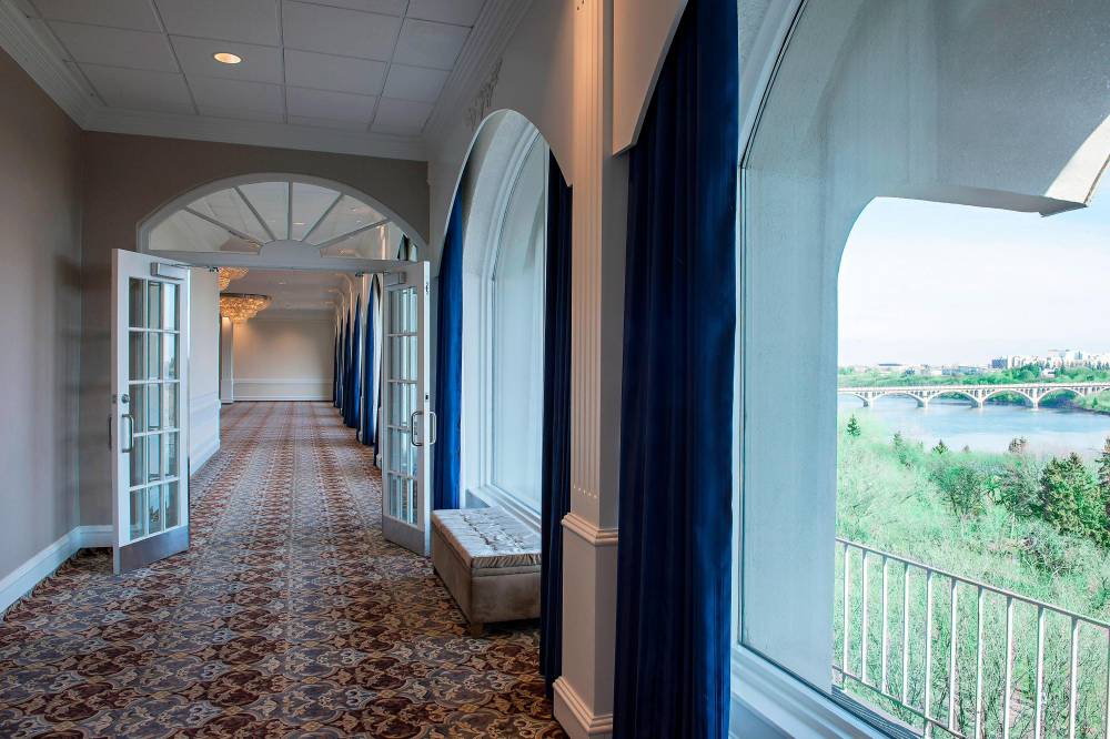 Sheraton Cavalier Saskatoon Hotel 6