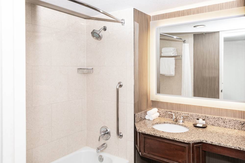 Sheraton Indianapolis City Centre Hotel 1