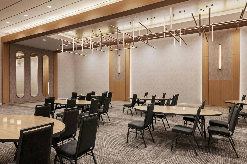 Sheraton Minneapolis Downtown Convention Center 9