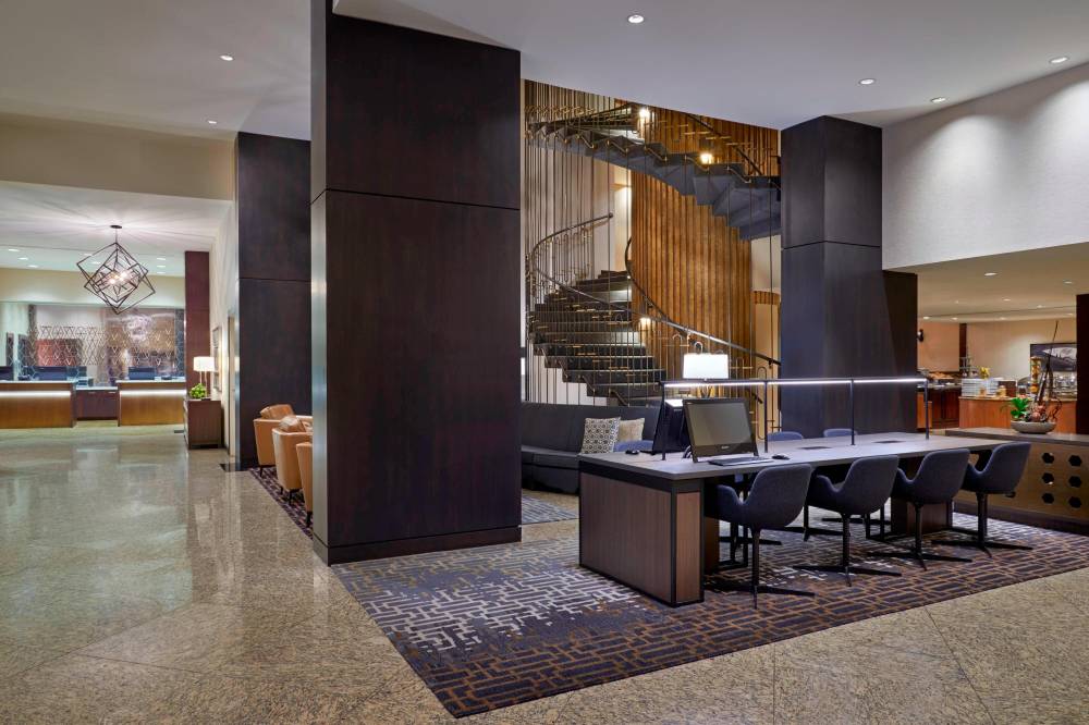 Sheraton Ottawa Hotel 8