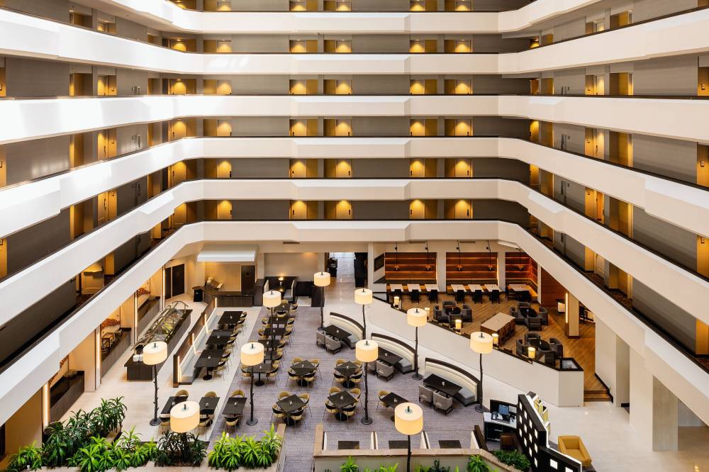 Sheraton West Des Moines Hotel 3