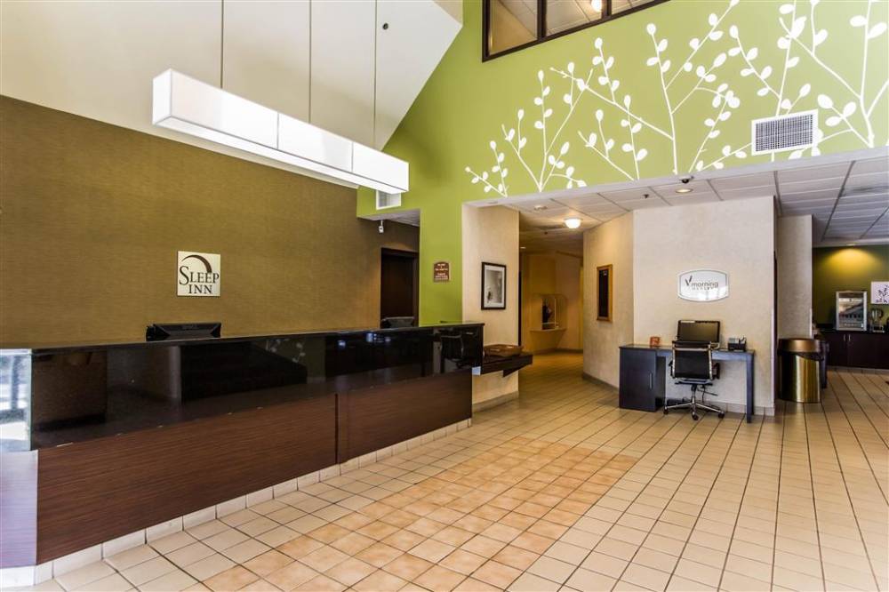 Sleep Inn Airport 6