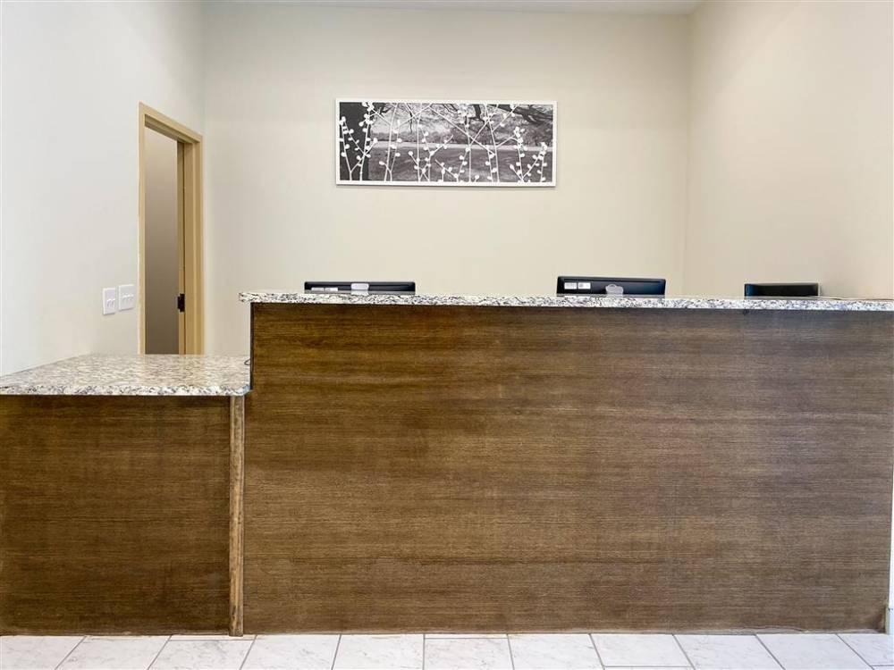 Sleep Inn And Suites Coliseum Area 2