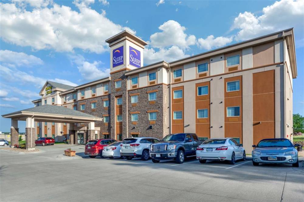 Sleep Inn And Suites Lincoln University  2