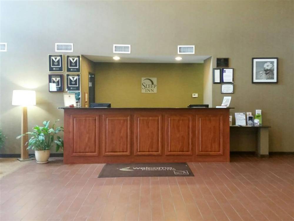 Sleep Inn And Suites Pleasant Hill - Des 7