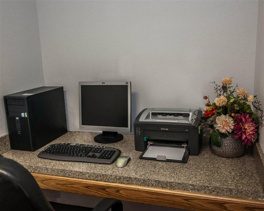 Sleep Inn South Bend Airport 10