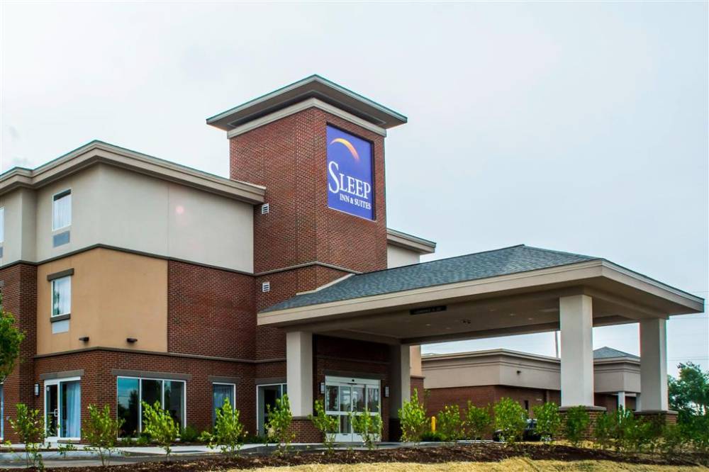 Sleep Inn & Suites Airport