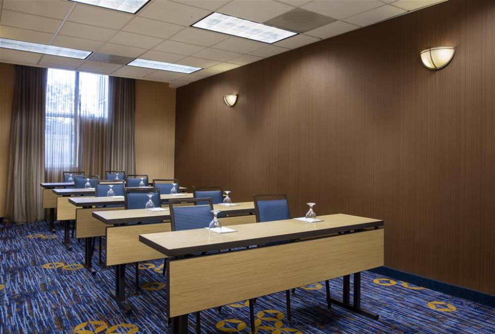 Sonesta Emeryville 9