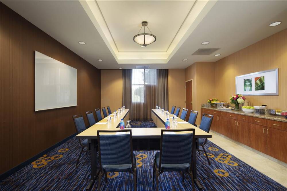 Sonesta Emeryville 10
