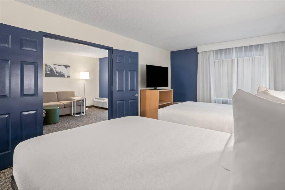 Spark By Hilton Bettendorf Quad Cities 7