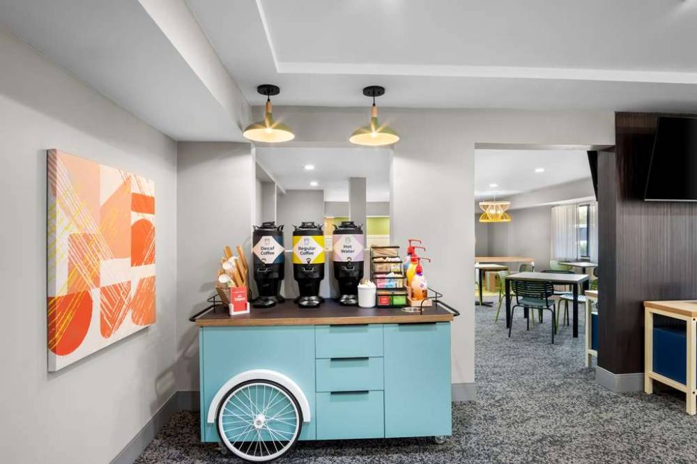Spark By Hilton Grapevine Dfw North 6