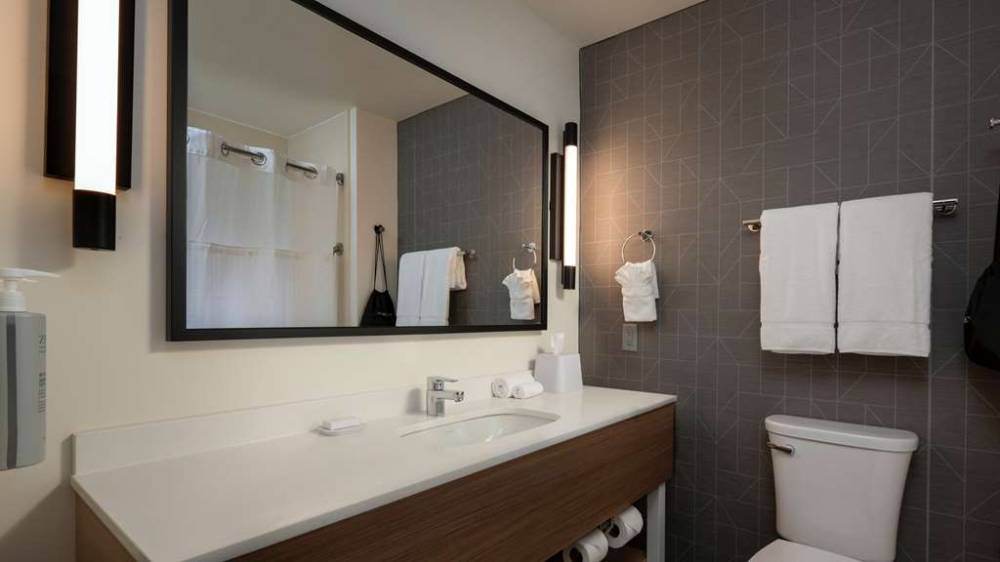 Spark By Hilton Houston Bush Intercontinental Airport 7