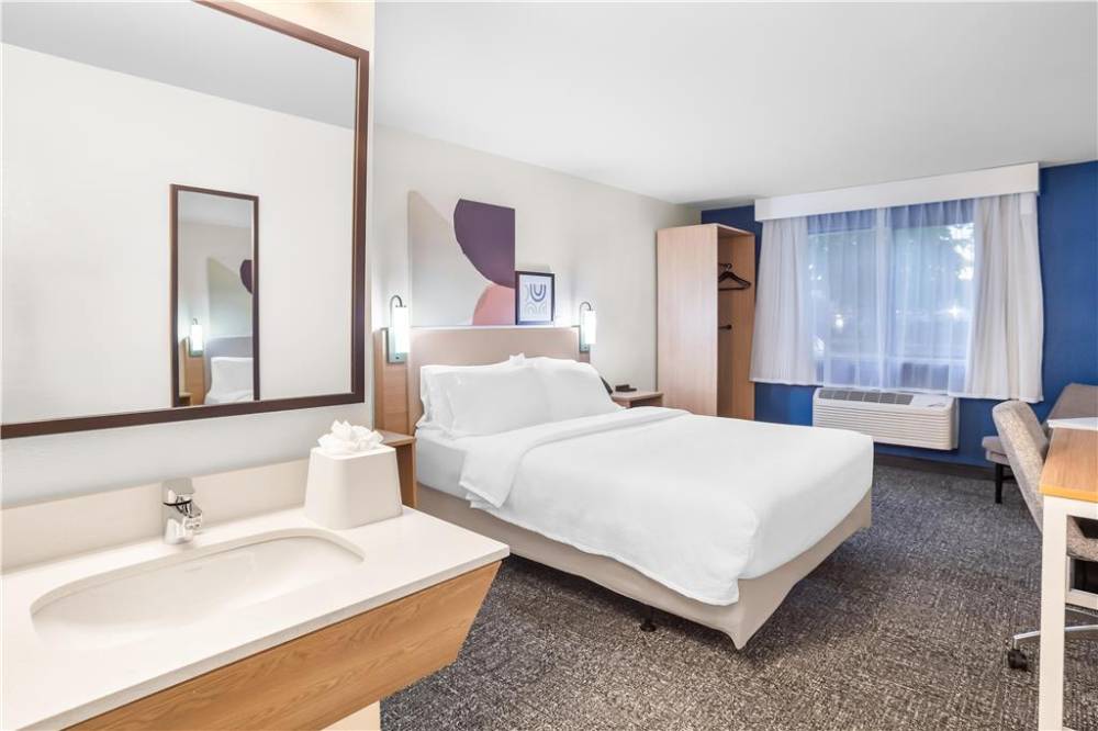Spark By Hilton Kent Seattle 7