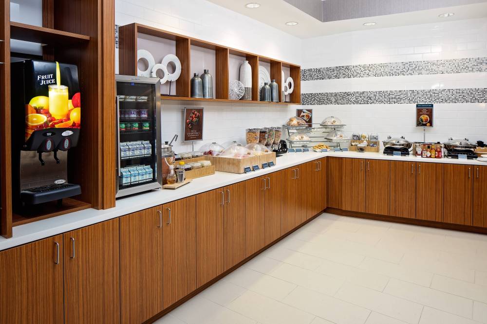 Springhill Suites By Marriott Green Bay 9