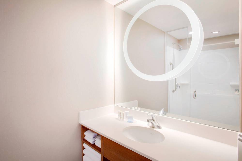 Studio Suite Bathroom - Vanity