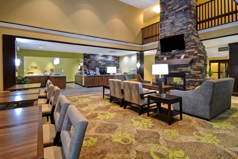 Staybridge Stes Airport 2