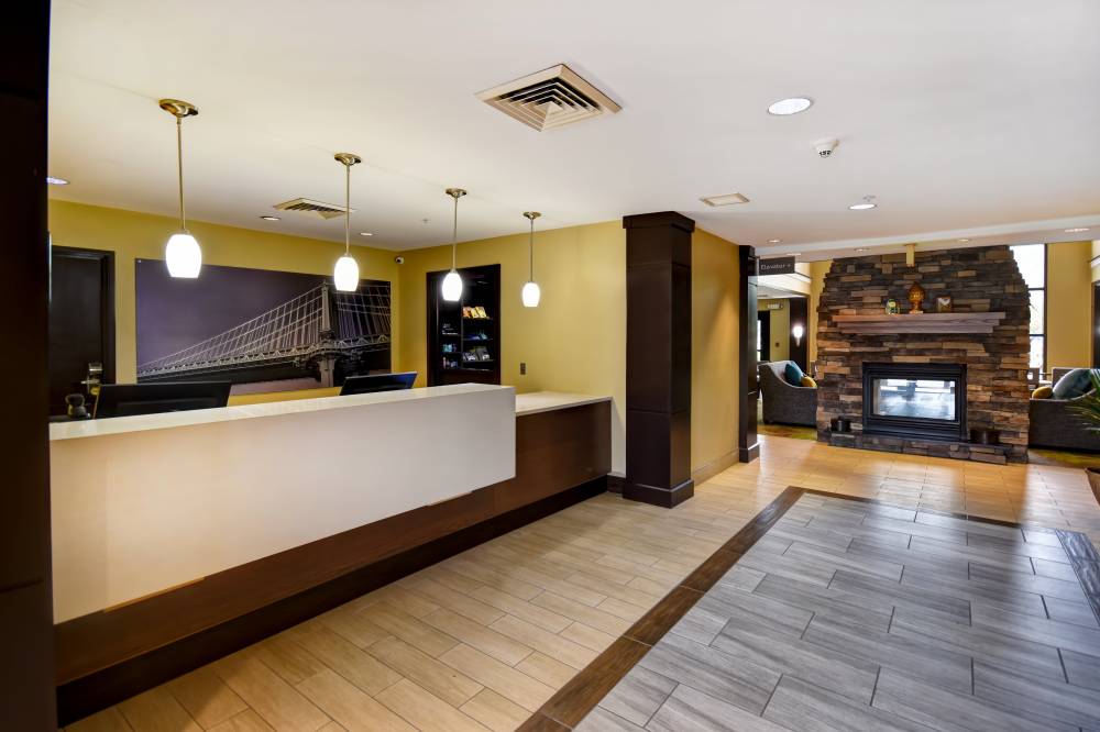 Staybridge Stes Airport 4