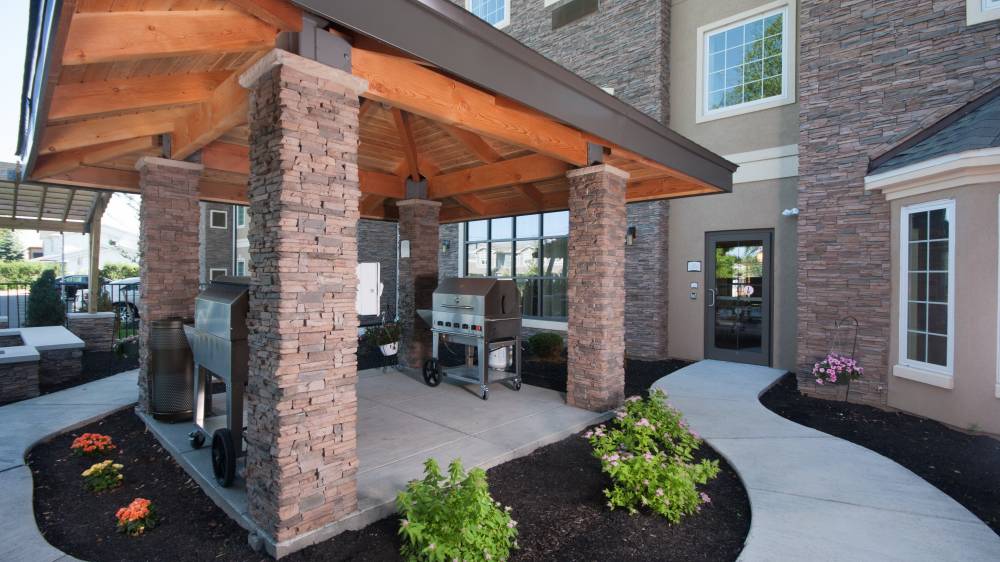 Staybridge Stes Amherst 5