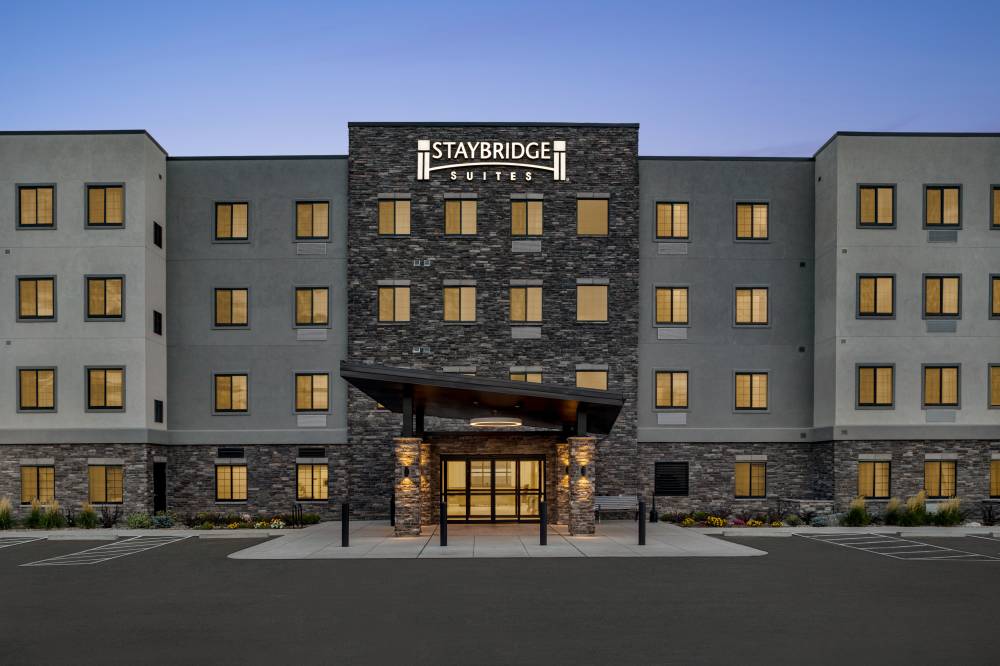 Staybridge Stes Ne Powers 8