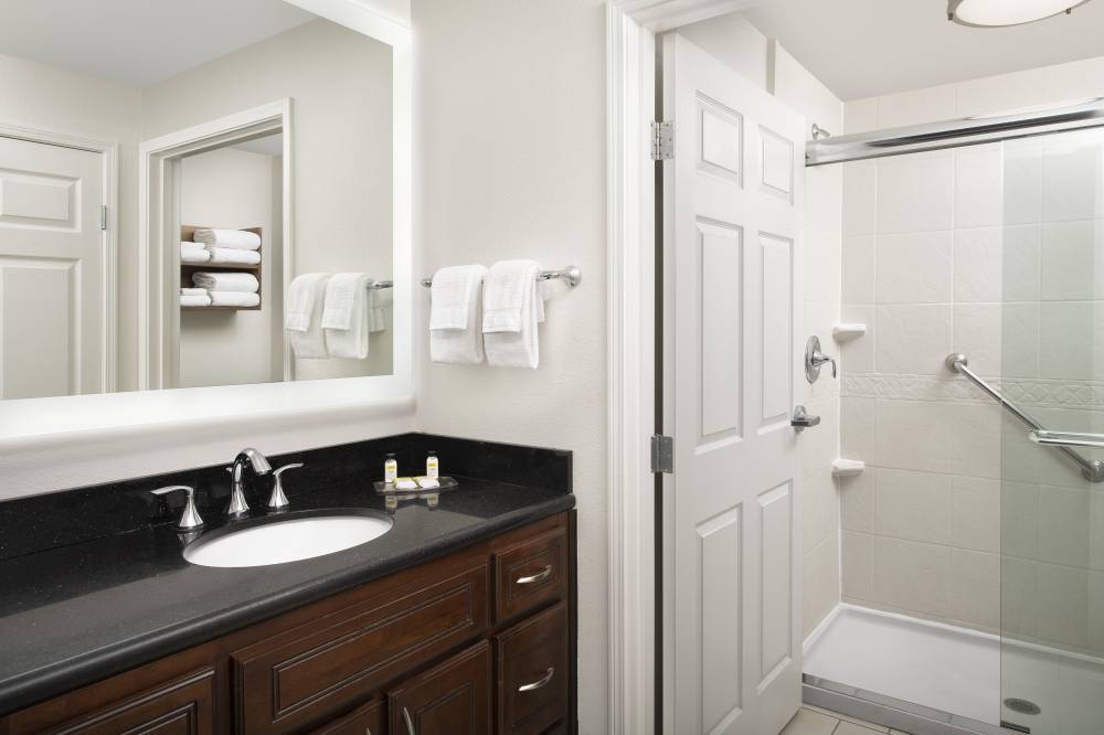 Staybridge Suites Columbia 7