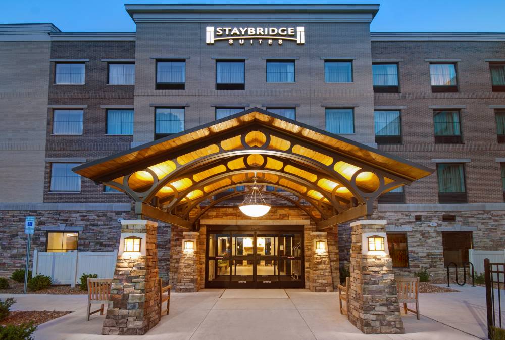 Staybridge Suites Sterling Heights 9