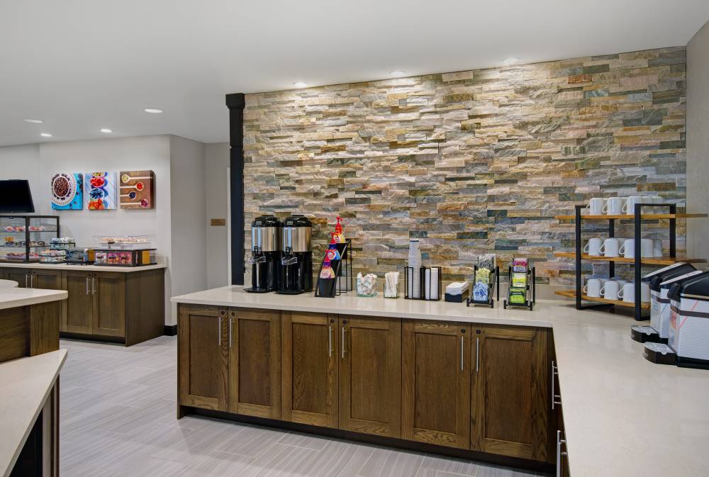 Staybridge Suites Sterling Heights 8