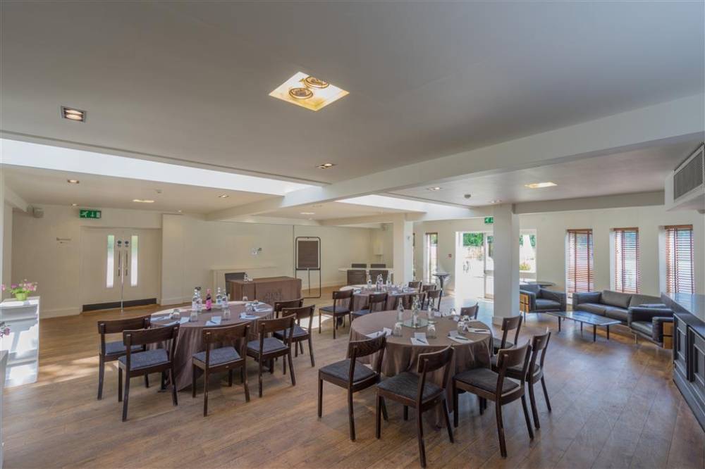 Stoke Place Hotel 10