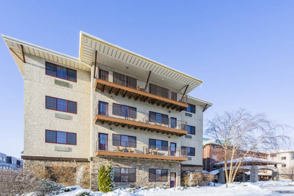 SCH Stoney Creek Hotel Quad Cities Moline Exterior