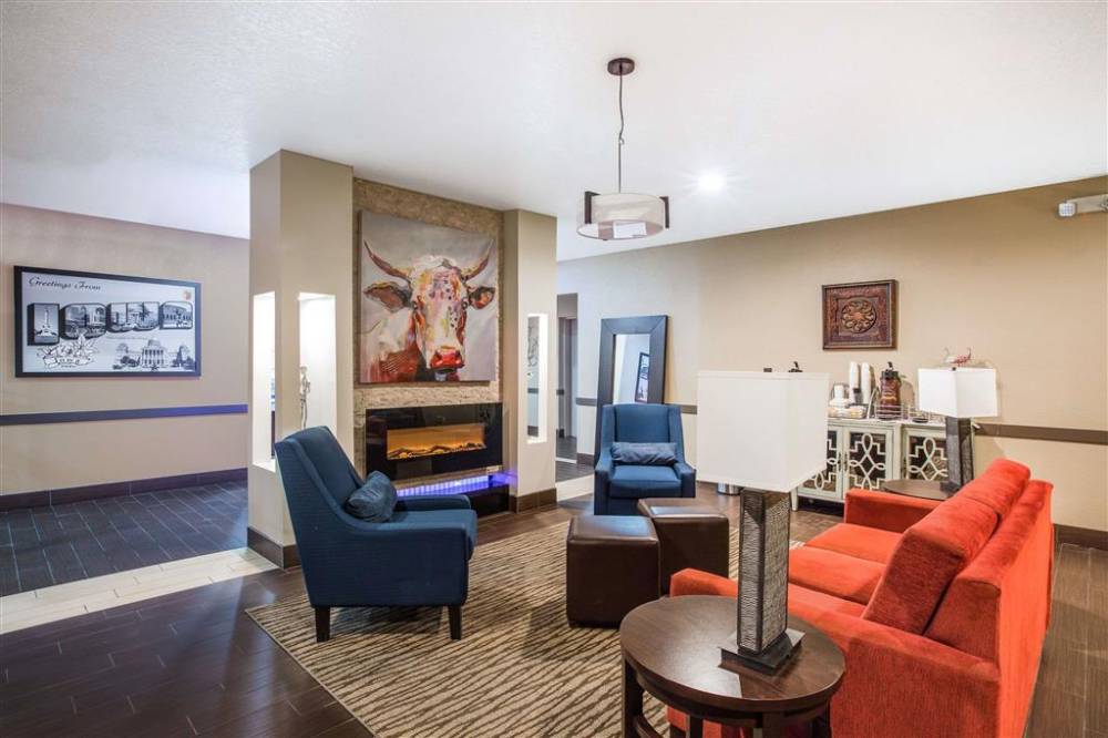 Super 8 By Wyndham Altoona 2