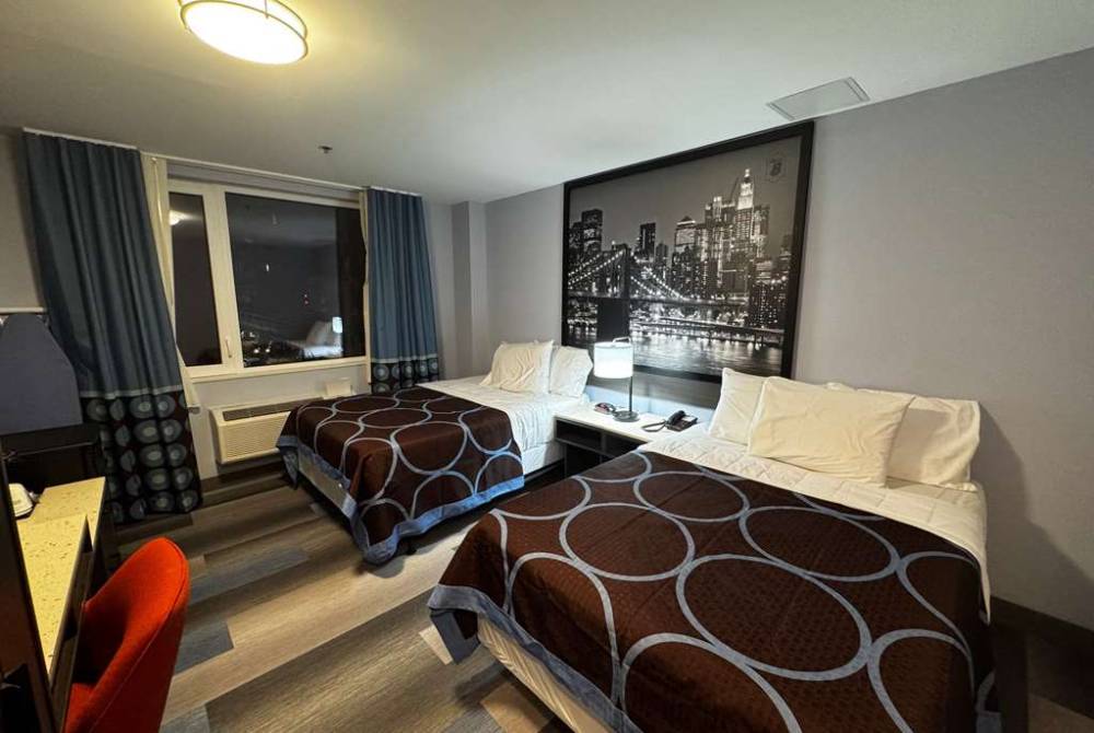 Super 8 By Wyndham Brooklyn Fulton Street/broadway Junction 4