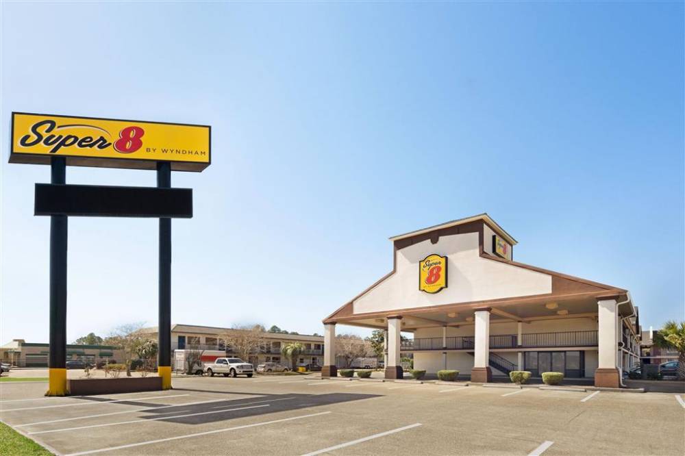 Super 8 By Wyndham Gulfport Biloxi Airport