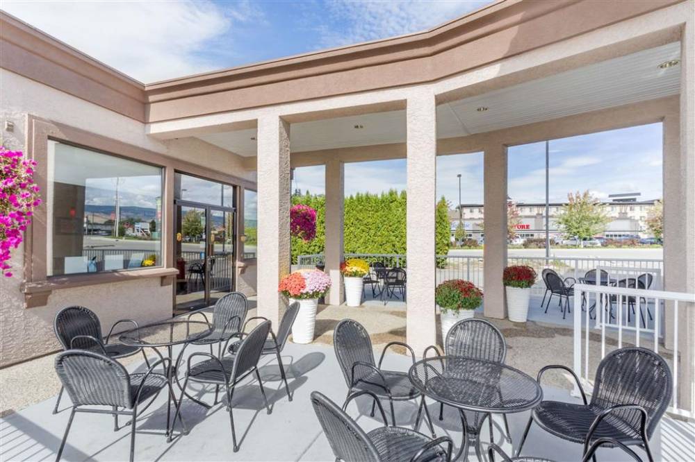 Super 8 By Wyndham Kelowna Bc 2