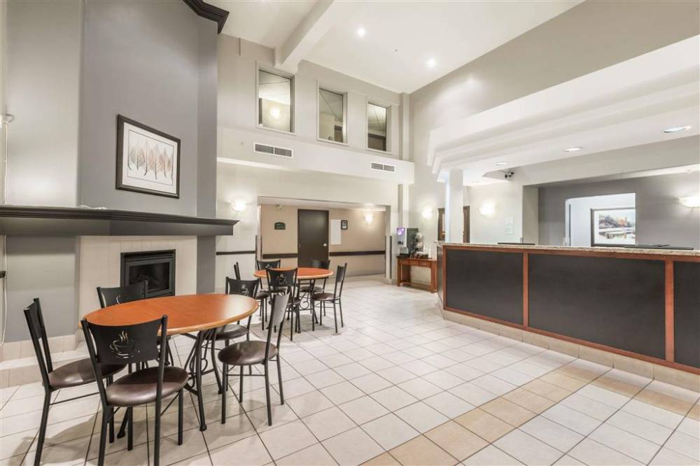 Super 8 By Wyndham Sainte Agathe Des Monts 3