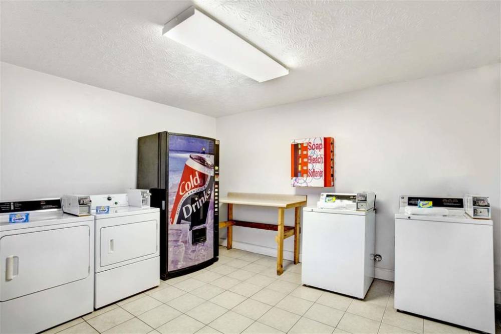 Super 8 By Wyndham Whites Creek/ Nashville Nw Area 4