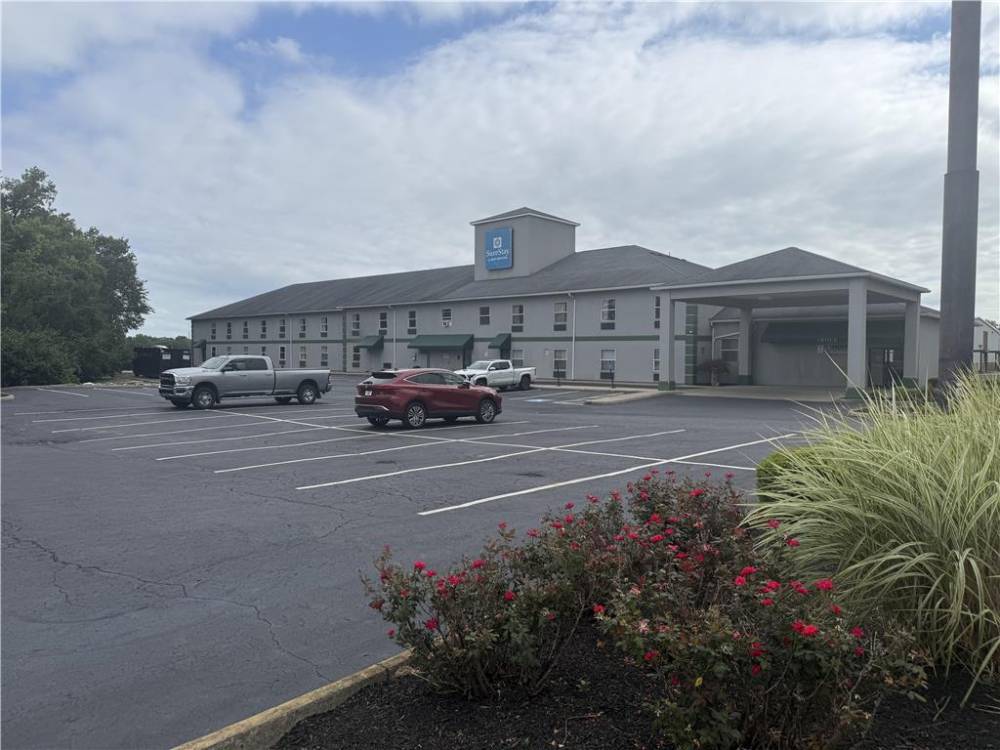 Surestay By Best Western Obetz Rickenbacker Airport 1