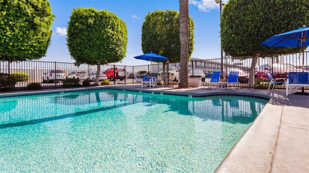 Surestay By Best Western Phoenix Airport 4