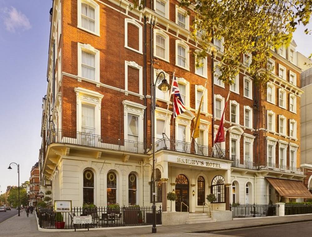 Hotel Exterior