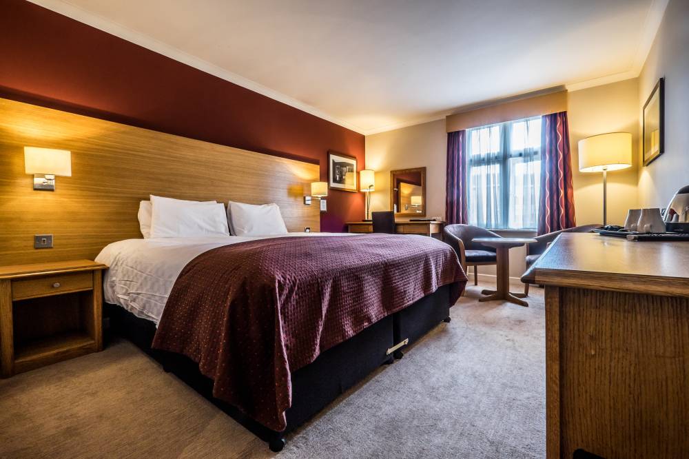 The Bridge Hotel Greenford 7