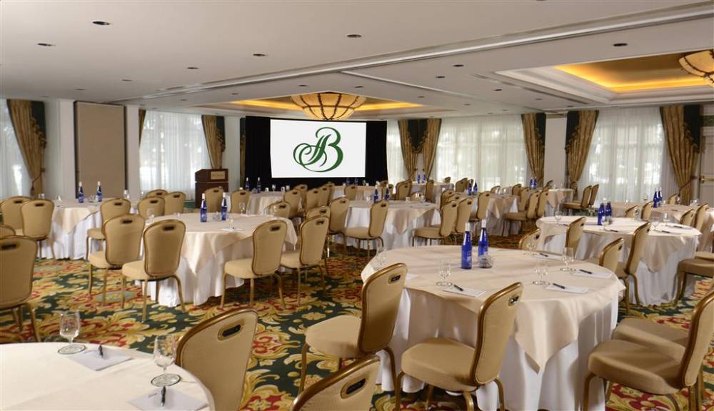 The Broadmoor 8