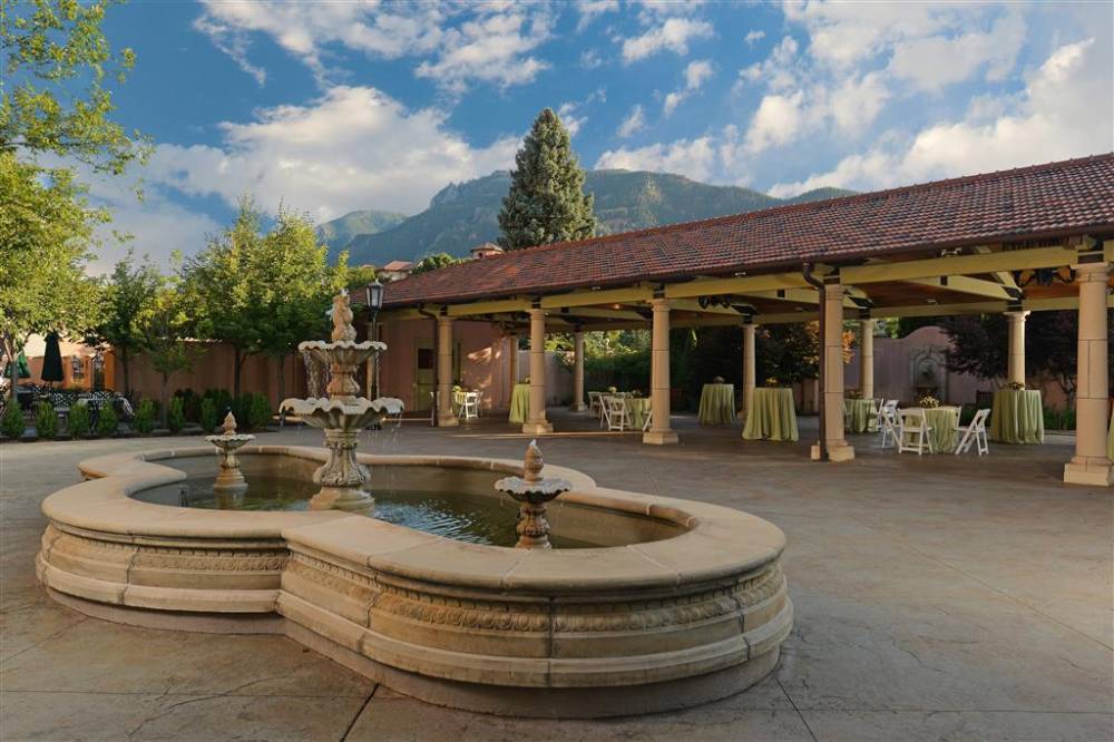The Broadmoor 10