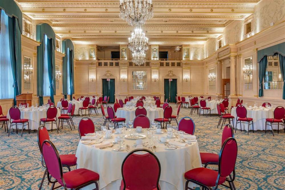 The Fort Garry Hotel Spa And Conference  4